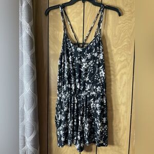 American Eagle Floral Black and White Romper